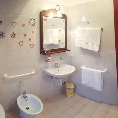 La Casa Delle Fate Di Rubini Ferienhaus *